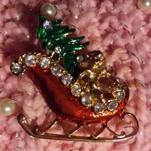 Sleigh Christmas Pin